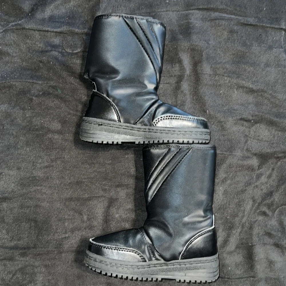 RUGGED EXPOSURE YOUTH KIDS BLACK SNOW BOOTS WITH VELCRO CLOSING - WINTER BOOTS